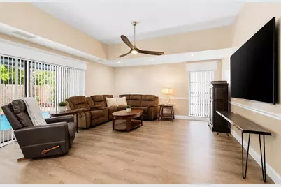 2145 NW 85th Lane, Coral Springs, FL 33071 - Photo 9