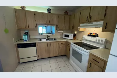 7911 Southgate Boulevard #B2, North Lauderdale, FL 33068 - Photo 11