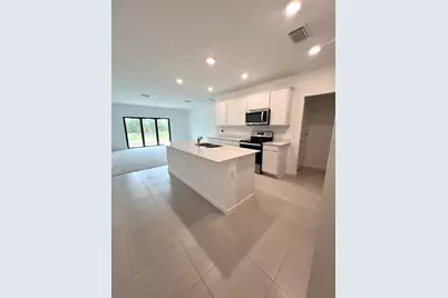 6391 Waterstone Place, Sarasota, FL 34240 - Photo 5