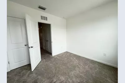 6391 Waterstone Place, Sarasota, FL 34240 - Photo 9