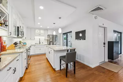 730 NW 99th Circle, Plantation, FL 33324 - Photo 7
