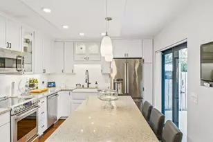 730 NW 99th Cir, Plantation, FL 33324 - Photo 13