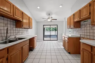 14798 Paddock Dr, Wellington, FL 33414 - Photo 9