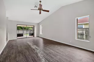 14798 Paddock Dr, Wellington, FL 33414 - Photo 3