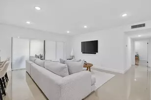 6335 Longboat Ln W, Boca Raton, FL 33433 - Photo 9