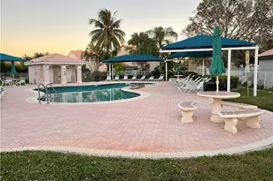 2348 SW 177th Ave, Miramar, FL 33029 - Photo 15