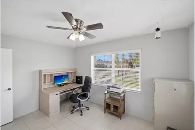 107 SE Selva Court, Port Saint Lucie, FL 34983 - Photo 15