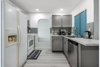 3400 NW 39th Street, Lauderdale Lakes, FL 33309 - Photo 25