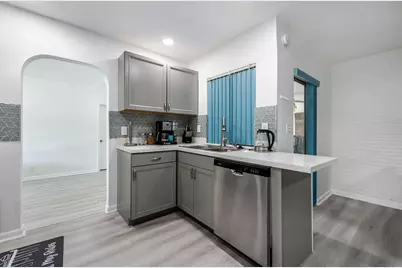 3400 NW 39th Street, Lauderdale Lakes, FL 33309 - Photo 27