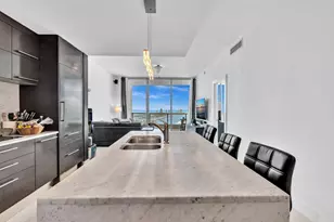 900 Biscayne Blvd, Miami, FL 33132 - Photo 9