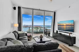 900 Biscayne Blvd, Miami, FL 33132 - Photo 3