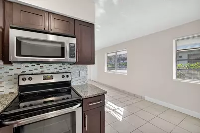 2500 SW 18th Terrace #3, Fort Lauderdale, FL 33315 - Photo 13