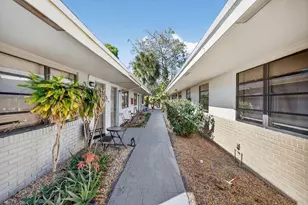 2500 SW 18th Terrace, Fort Lauderdale, FL 33315 - Photo 1