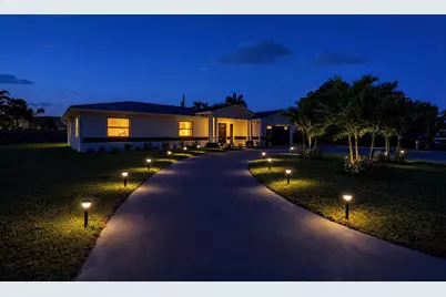 1410 N Beta Ct Court N, Lake Clarke Shores, FL 33406 - Photo 3