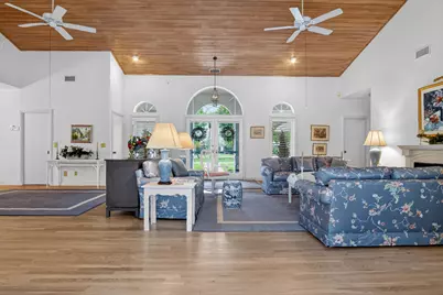 7350 Reserve Creek Drive, Port Saint Lucie, FL 34986 - Photo 9