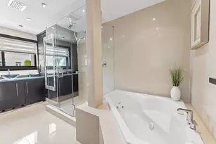 76 Isle of Venice Dr, Fort Lauderdale, FL 33301 - Photo 33