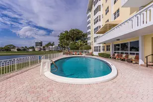 2500 NE 48th Ln, Fort Lauderdale, FL 33308 - Photo 9