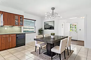 735 NE 34th Ct, Oakland Park, FL 33334 - Photo 3