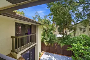 3349 Cocoplum Cir, Coconut Creek, FL 33063 - Photo 25