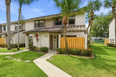 4737 NW 82nd Avenue #1207, Lauderhill, FL 33351 - Photo 15