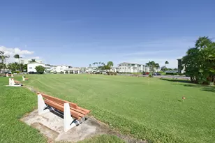 320 W Horizons W, Boynton Beach, FL 33435 - Photo 15