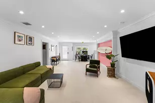 247 SE 3rd Ave, Delray Beach, FL 33483 - Photo 9