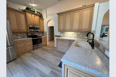 6693 Sun River Road, Boynton Beach, FL 33437 - Photo 9