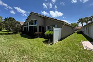 6693 Sun River Rd, Boynton Beach, FL 33437 - Photo 3