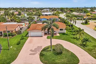 641 SE 11th St, Pompano Beach, FL 33060 - Photo 1