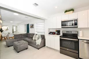 813 SW 3rd Ct, Delray Beach, FL 33444 - Photo 13