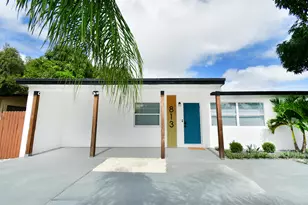 813 SW 3rd Ct, Delray Beach, FL 33444 - Photo 3