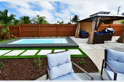 813 SW 3rd Court, Delray Beach, FL 33444 - Photo 7