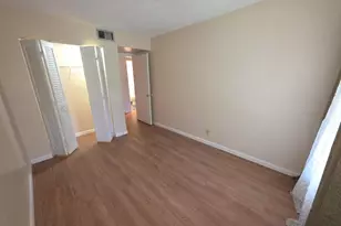 [Address not provided], Hallandale Beach, FL 33009 - Photo 9