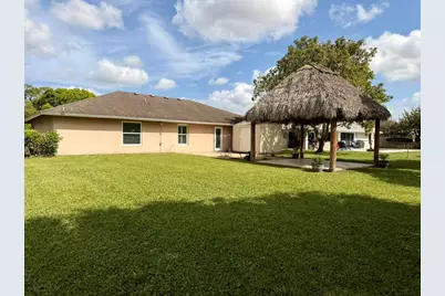 147 Sunflower Circle, Royal Palm Beach, FL 33411 - Photo 31