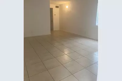 515 S Sequoia Drive #111, West Palm Beach, FL 33409 - Photo 5