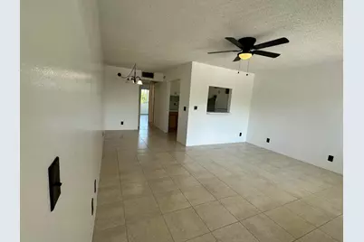 555 Purdy Lane #306, Palm Springs, FL 33461 - Photo 5