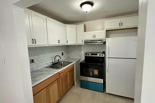 555 Purdy Ln, Palm Springs, FL 33461 - Photo 7