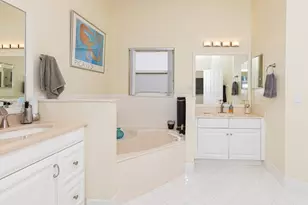 1561 NW 168th Ave, Pembroke Pines, FL 33028 - Photo 43