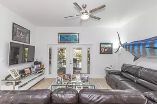 1561 NW 168th Ave, Pembroke Pines, FL 33028 - Photo 35