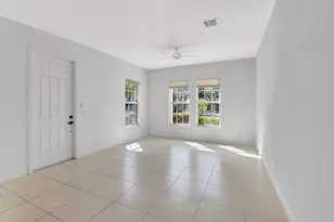838 NW 83rd Ln, Boca Raton, FL 33487 - Photo 11