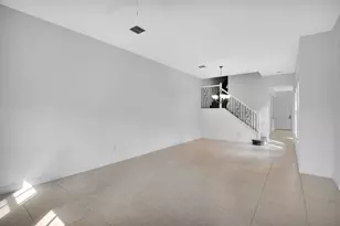 838 NW 83rd Ln, Boca Raton, FL 33487 - Photo 9