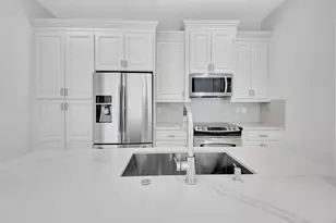 838 NW 83rd Ln, Boca Raton, FL 33487 - Photo 21