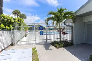 1010 Green Pine Blvd, West Palm Beach, FL 33409 - Photo 21