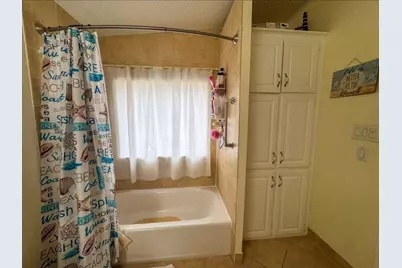 120 Plantation Boulevard #120, Lake Worth, FL 33467 - Photo 11