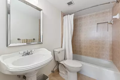 3800 Washington Road #303, West Palm Beach, FL 33405 - Photo 9