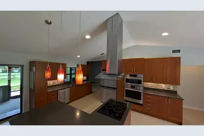 10173 150th Court N, Jupiter, FL 33478 - Photo 11