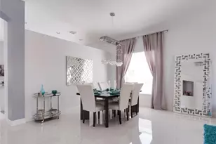 14272 NW 18th Ct, Pembroke Pines, FL 33028 - Photo 5