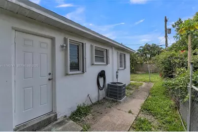 6340 Dawson Street, Hollywood, FL 33023 - Photo 29