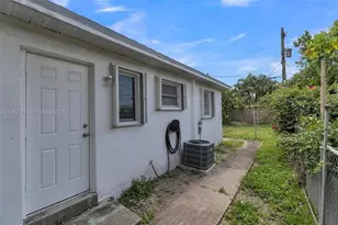 6340 Dawson St, Hollywood, FL 33023 - Photo 29