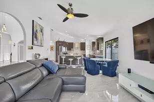 912 NW 132nd Ave, Sunrise, FL 33325 - Photo 17